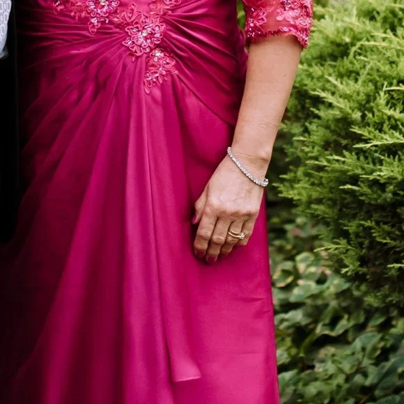 Stunning Raspberry Dress - Picture 3 of 3